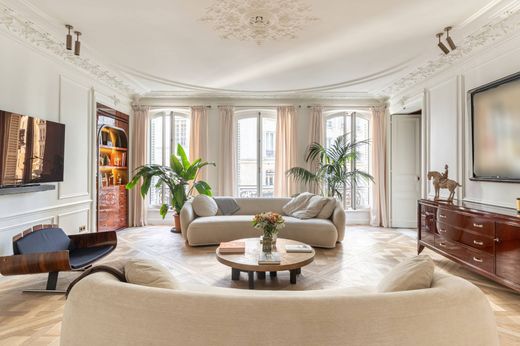 Piso / Apartamento en Tour Eiffel, Invalides – Ecole Militaire, Saint-Thomas d’Aquin, Paris