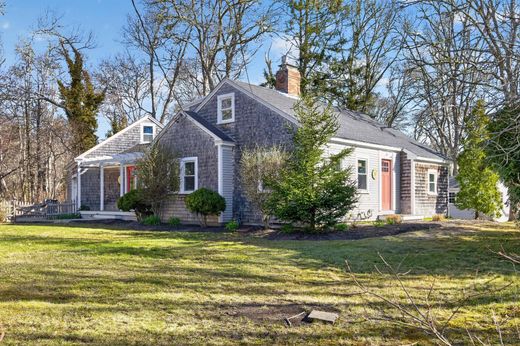 Detached House in Harwich, Barnstable County