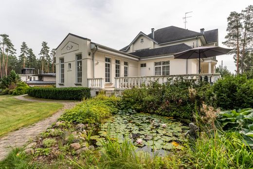 Vrijstaand huis in Bukulti, Garkalnes novads