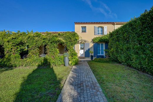 Detached House in Aix-en-Provence, Bouches-du-Rhône