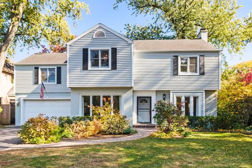 Detached House in Wilmette, Cook County