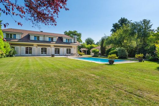 Vrijstaand huis in Vessy, Geneva