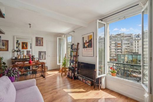 Apartment in Motte-Picquet, Commerce, Necker, Paris