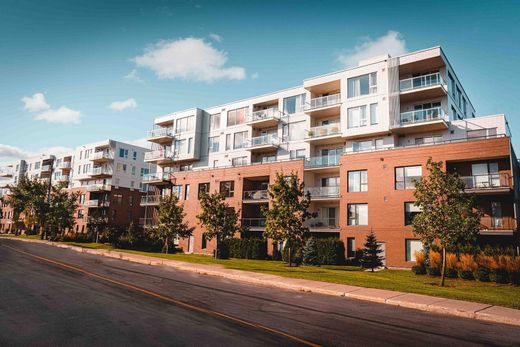 Apartment in Saint-Lambert, City of Montréal