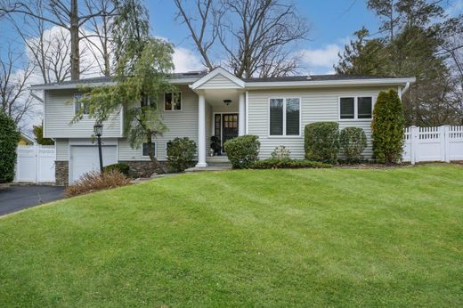 Detached House in Sea Cliff, Nassau County