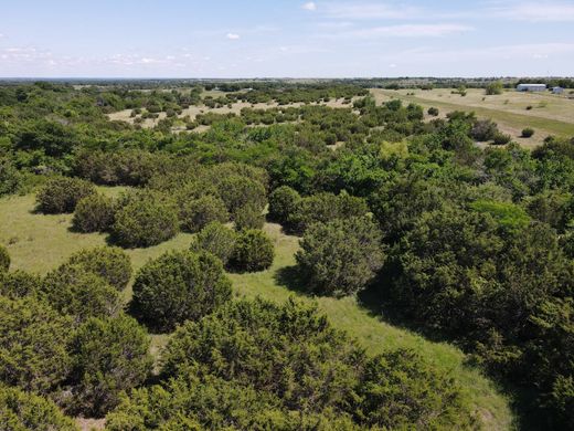 Grond in Cleburne, Johnson County