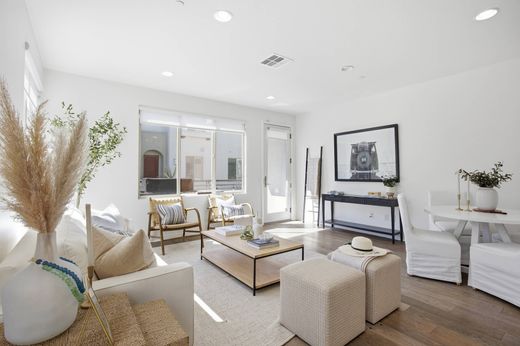 Townhouse - Hawthorne, Los Angeles County