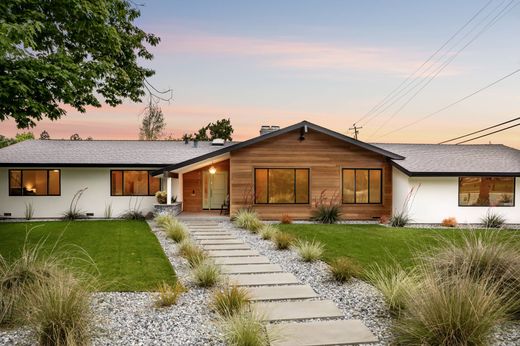Detached House in Walnut Creek, Contra Costa County