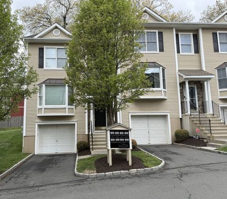 Townhouse in Danbury, Fairfield County
