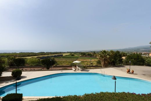 Detached House in Calatabiano, Catania