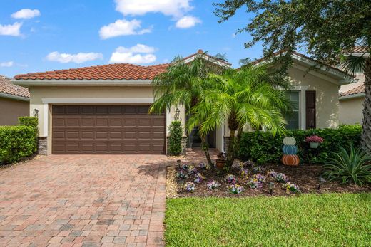 Detached House in Naples, Collier County