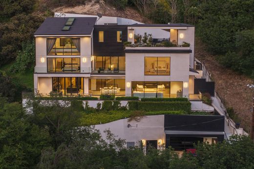 Casa Unifamiliare a Sherman Oaks, Los Angeles County
