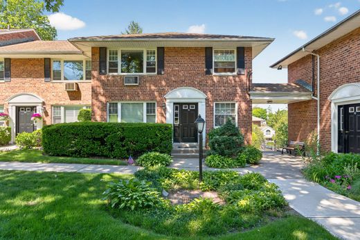 Luxury home in Port Washington, Nassau County