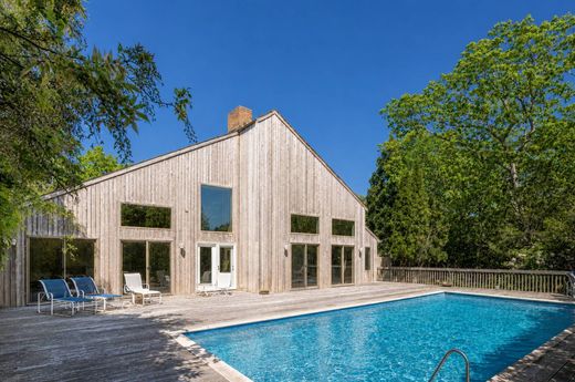 Detached House in Amagansett, Suffolk County