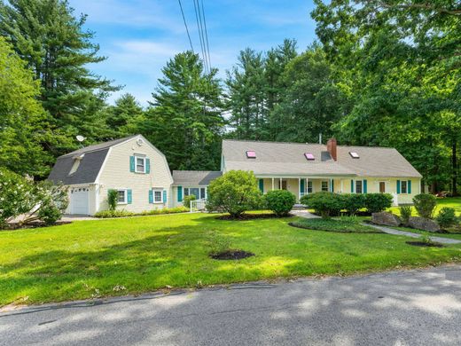 Detached House in Westford, Middlesex County