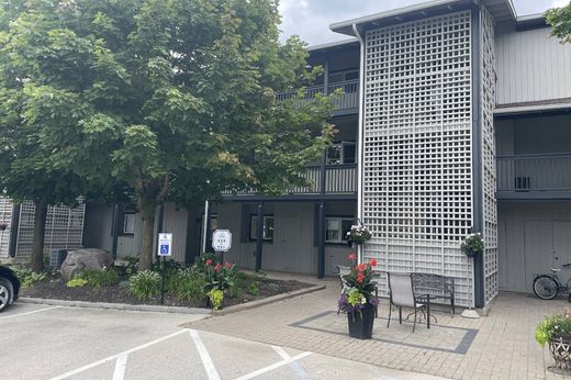 Apartment in Collingwood, Ontario