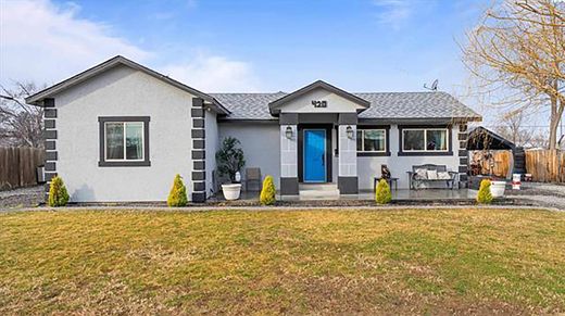 Detached House in Kennewick, Benton County