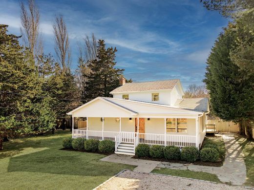 Detached House in East Hampton, Suffolk County