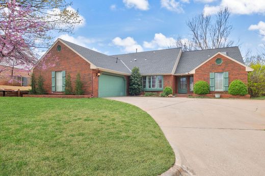 Luxury home in Oklahoma City, Oklahoma County