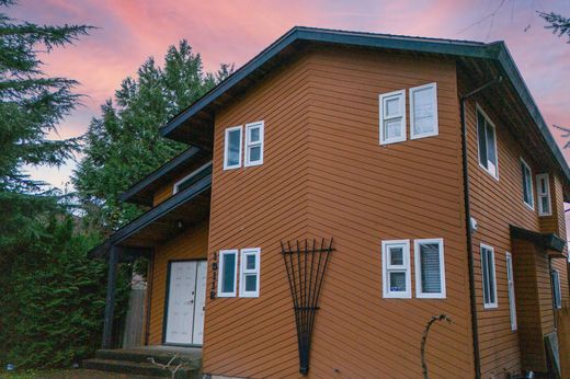 Casa Unifamiliare a Surrey, Metro Vancouver Regional District