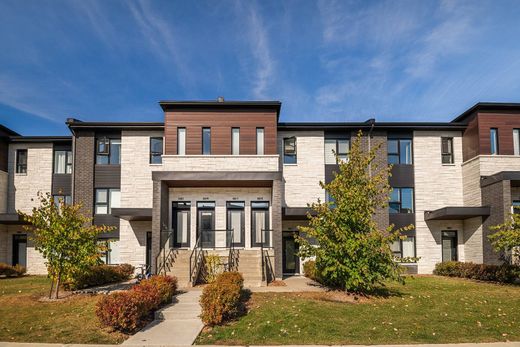 Maison de luxe à Chomedey, City of Montréal
