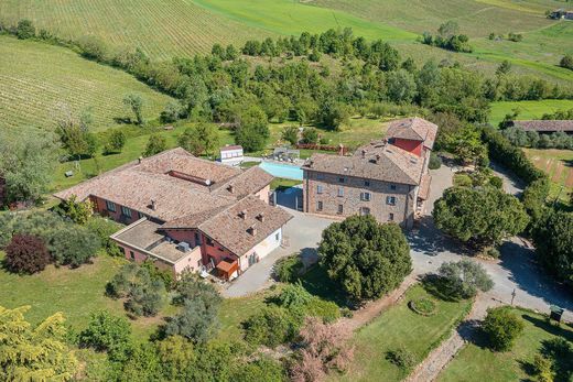 Detached House in Borgonovo Val Tidone, Provincia di Piacenza