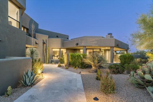 Detached House in Scottsdale, Maricopa County