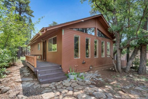 Einfamilienhaus in Munds Park, Coconino County