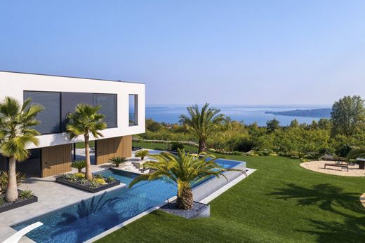 Villa in Padenghe sul Garda, Provincia di Brescia
