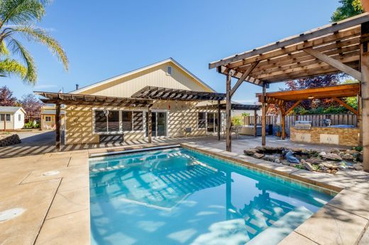 Einfamilienhaus in Cloverdale, Sonoma County