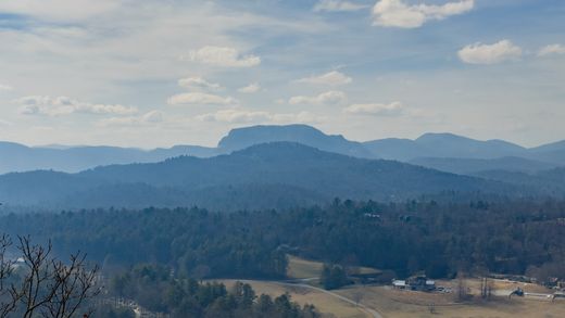 Land in Cashiers, Jackson County