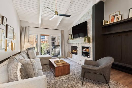 Apartment in Snowmass Village, Pitkin County