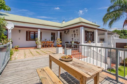 Einfamilienhaus in Paarl, Cape Winelands District Municipality