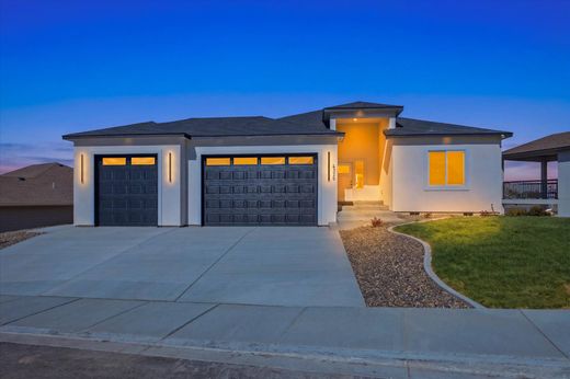 Detached House in Kennewick, Benton County