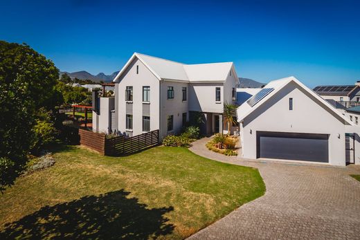 Dom jednorodzinny w George, Eden District Municipality