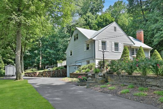 Detached House in Pearl River, Rockland County