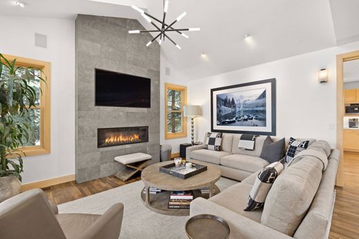 Detached House in Aspen, Pitkin County