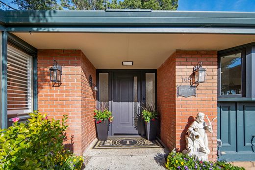 Apartment / Etagenwohnung in Carmel Valley, Monterey County