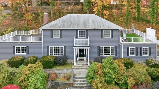 Detached House in Scarsdale, Westchester County