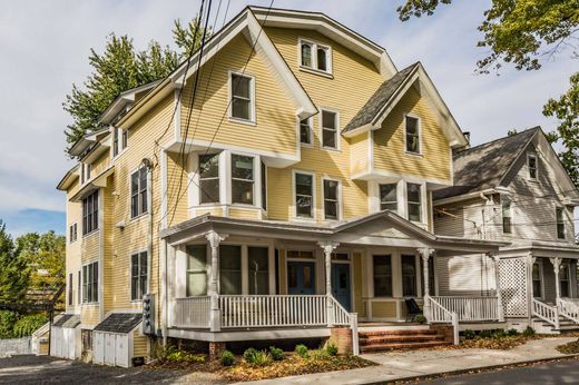 Apartment / Etagenwohnung in Princeton, Mercer County