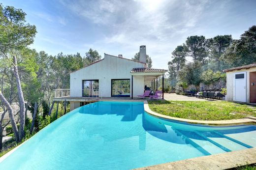 Villa in Aix-en-Provence, Bouches-du-Rhône