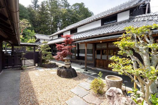 Maison individuelle à Kōka, Kōka-shi