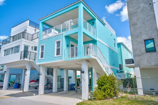 Detached House in Key Largo, Monroe County