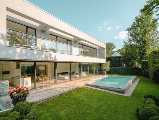 Detached House in Uccle, Brussels Capital Region