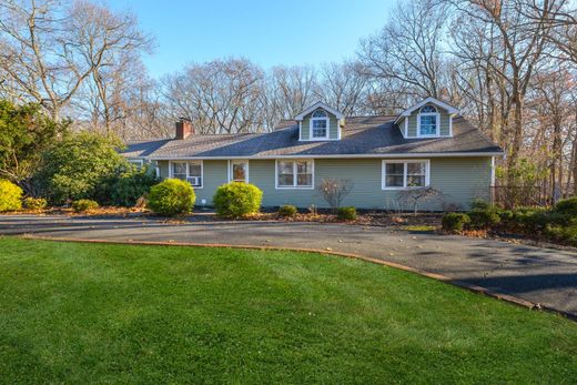 Casa Unifamiliare a Lake Grove, Suffolk County