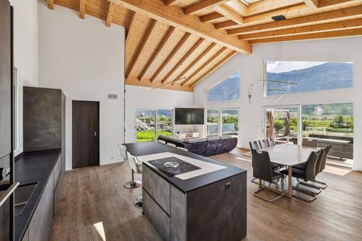 Элитный дом, Fully, Martigny District