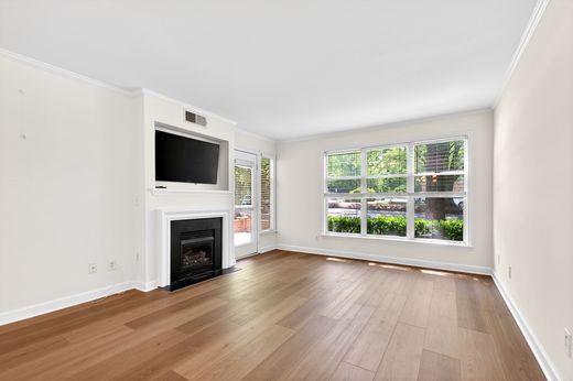 Apartment in Raleigh, Wake County
