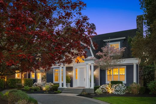 Detached House for sale in Bellevue