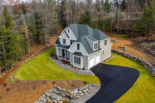 Luxury home in Campton Hollow, Grafton County