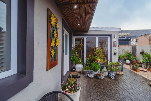 Casa Unifamiliare a George, Eden District Municipality